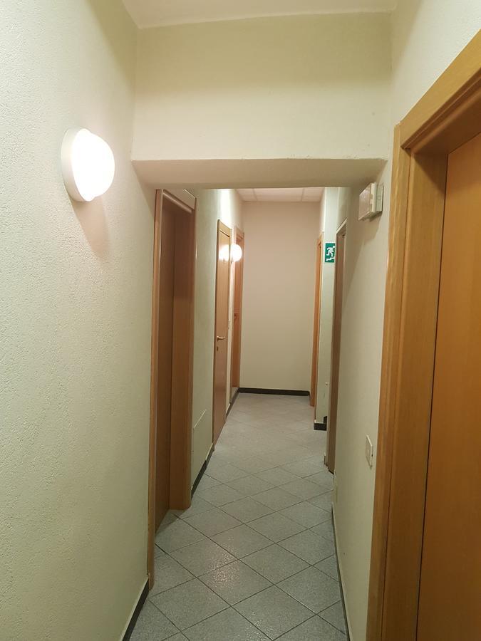Hotel Doria Варацце Екстер'єр фото